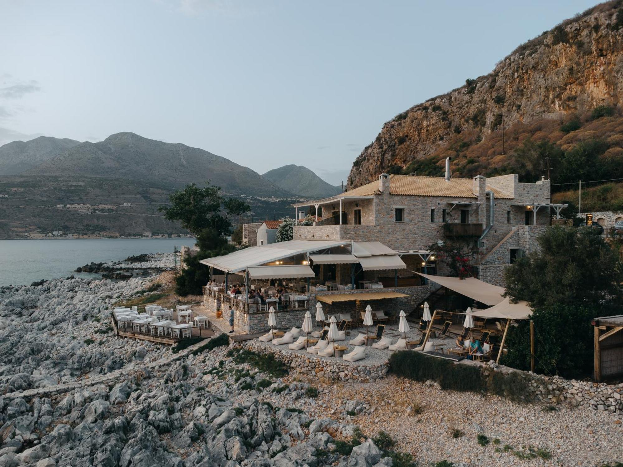 Liménion Kourmas Suites מראה חיצוני תמונה