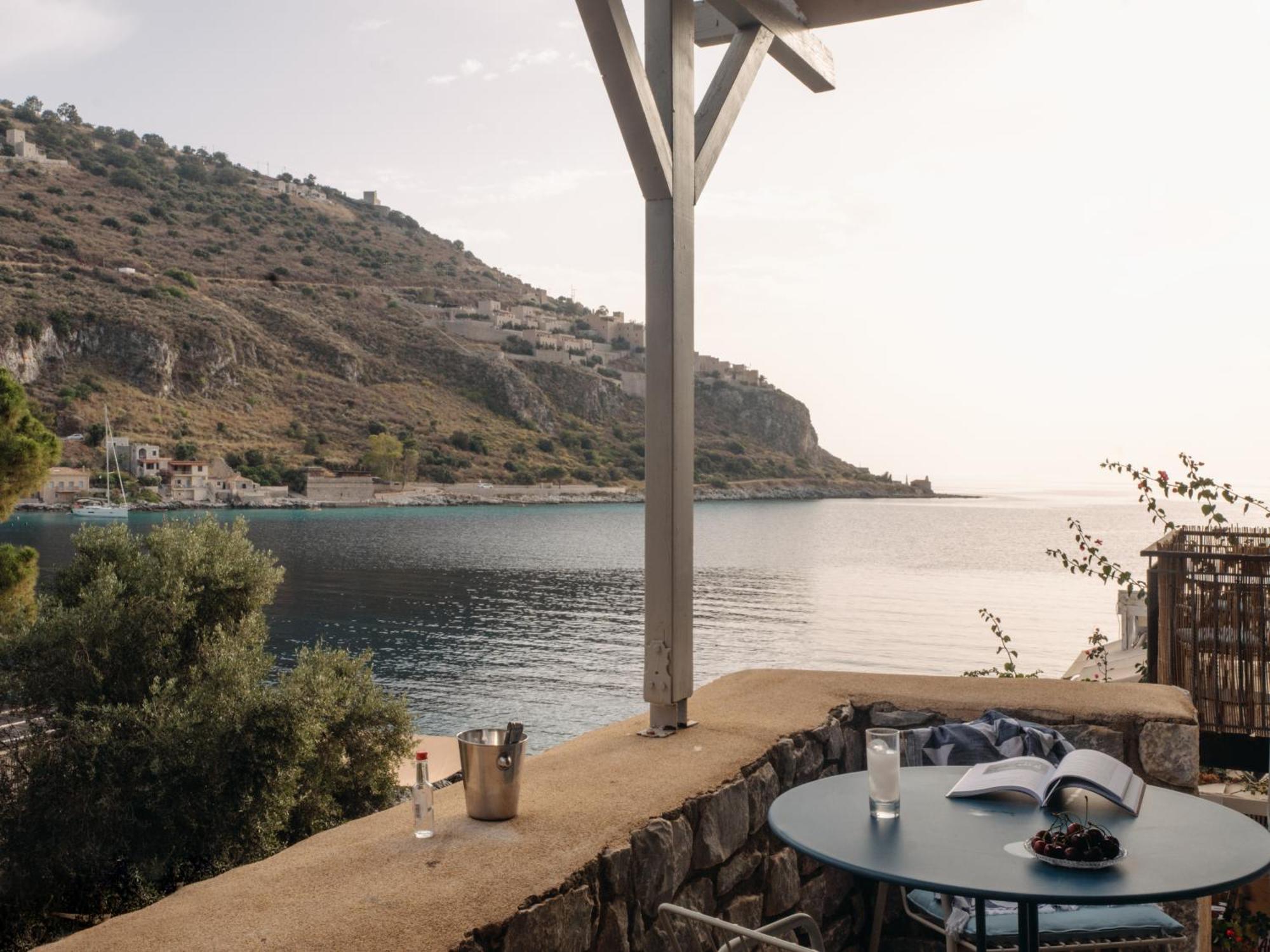 Liménion Kourmas Suites מראה חיצוני תמונה